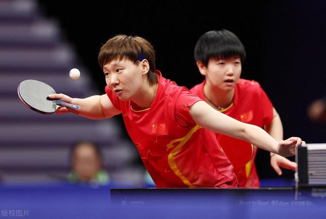 中年轻小将 中年轻小将