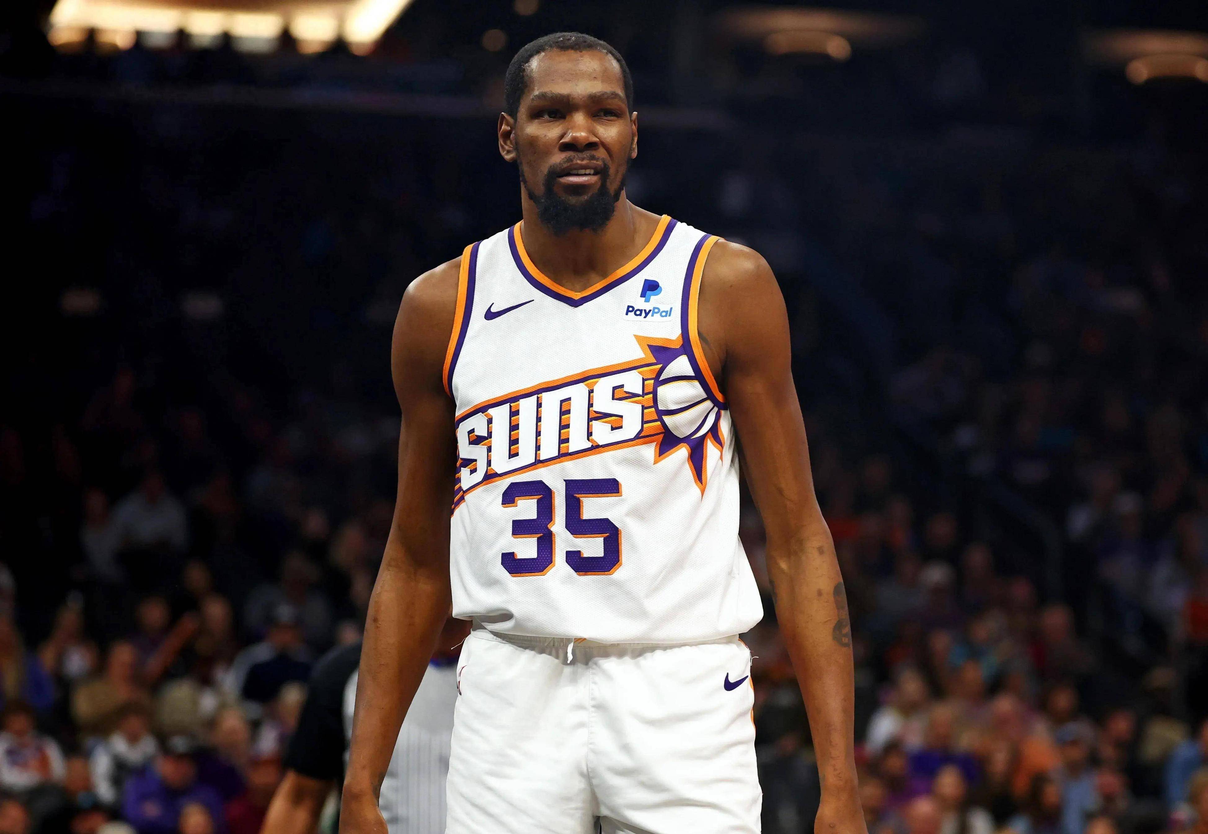 积极拼抢的 积极拼抢的